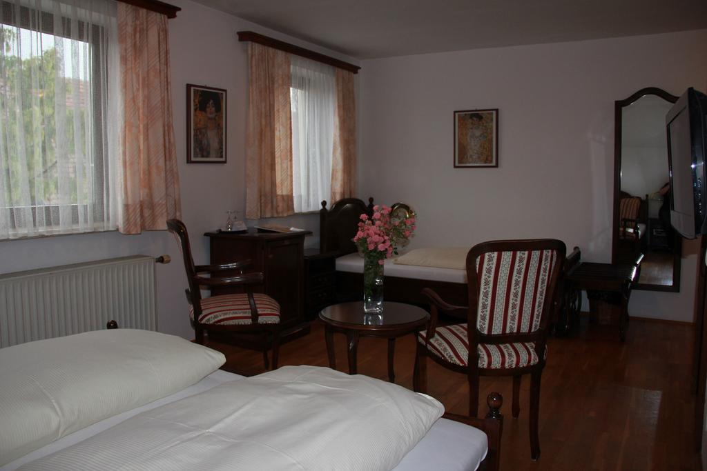 Landhotel St. Florian Sankt Florian am Inn Kamer foto