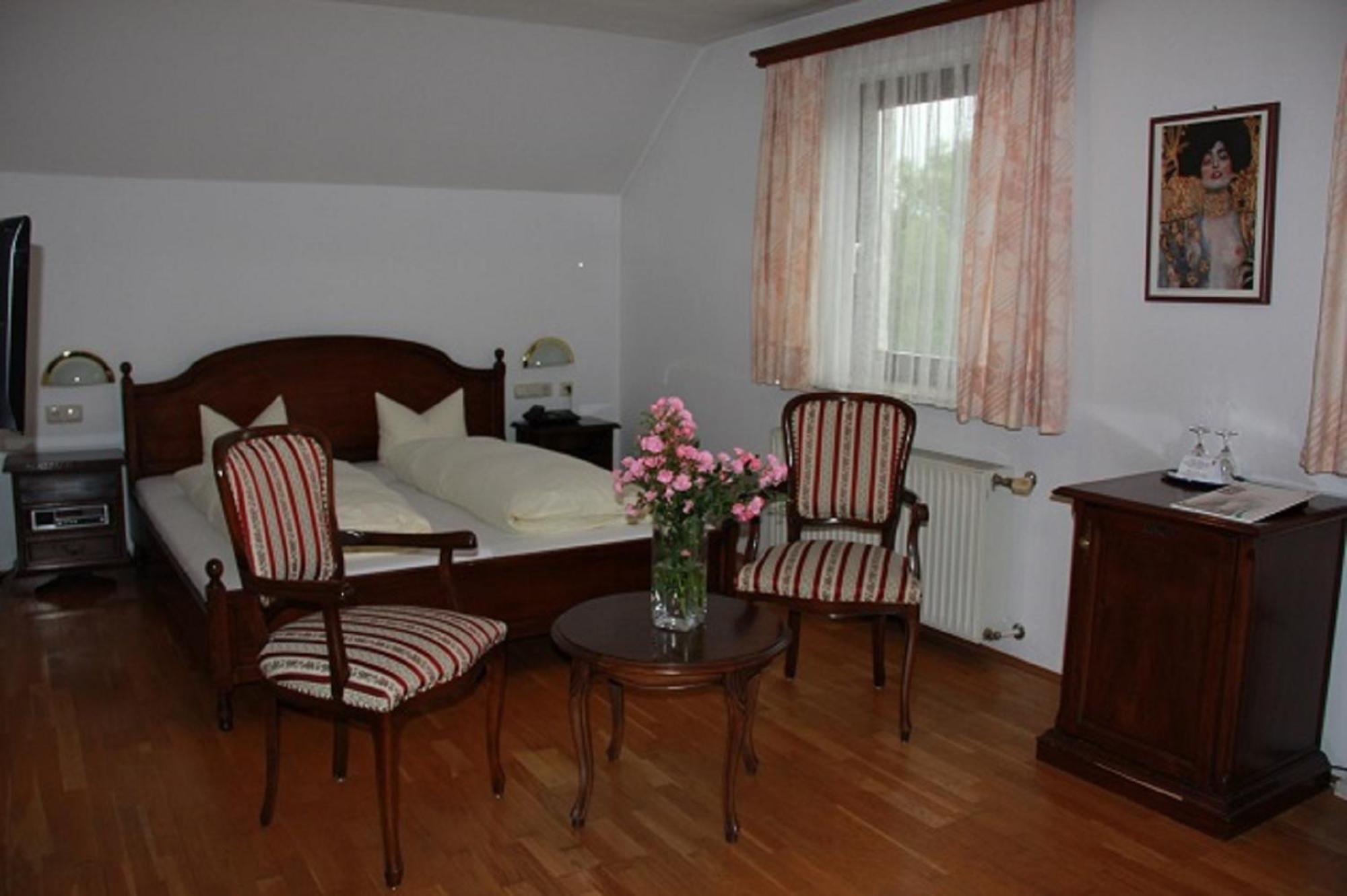 Landhotel St. Florian Sankt Florian am Inn Kamer foto