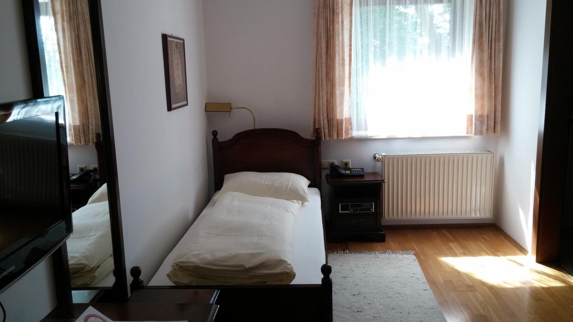 Landhotel St. Florian Sankt Florian am Inn Kamer foto